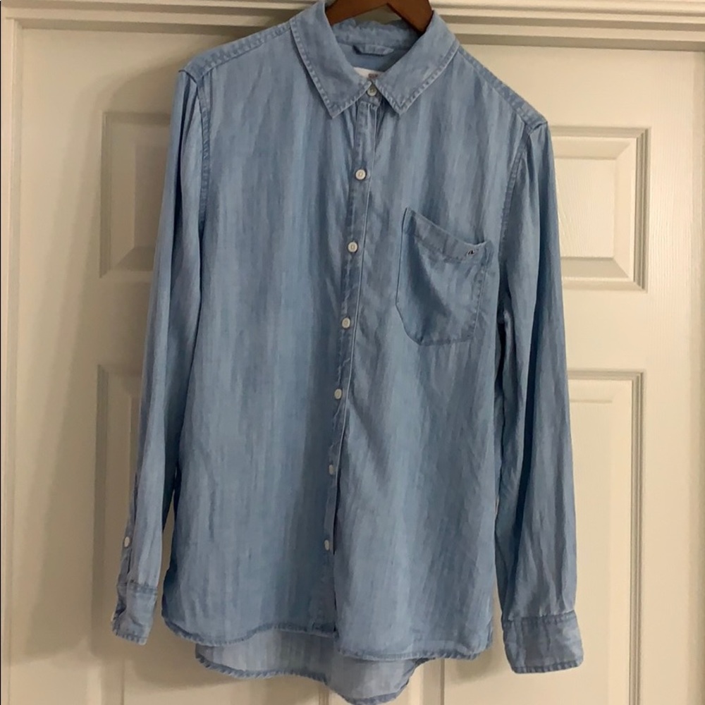 Vineyard Vines Tencel chambray shirt